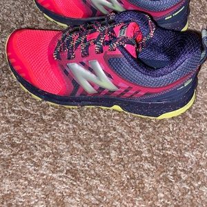 NEW BALANCE multi color sneaker sz 13